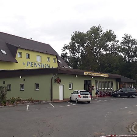 Hotel Motorest-Pension U Hrachu,S.R.O. Klatovy Exterior foto